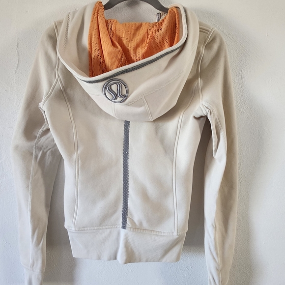 Lululemon Athletica Scuba Hooded Jacket - Picture 2 of 4